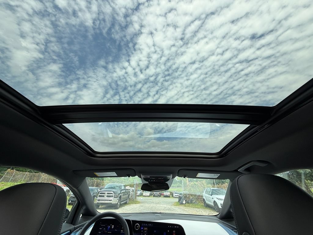 New 2026 Chevrolet Equinox EV LT FWD image 24