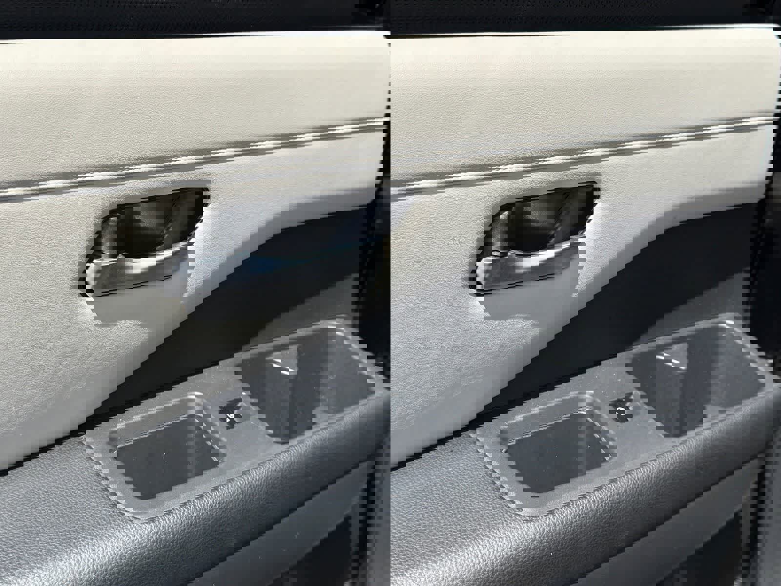 Used 2022 Nissan Pathfinder SL FWD image 12