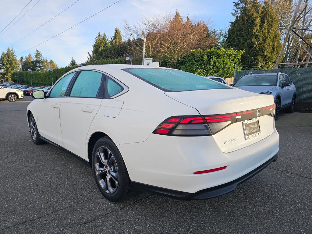 Used 2023 Honda Accord EX image 5