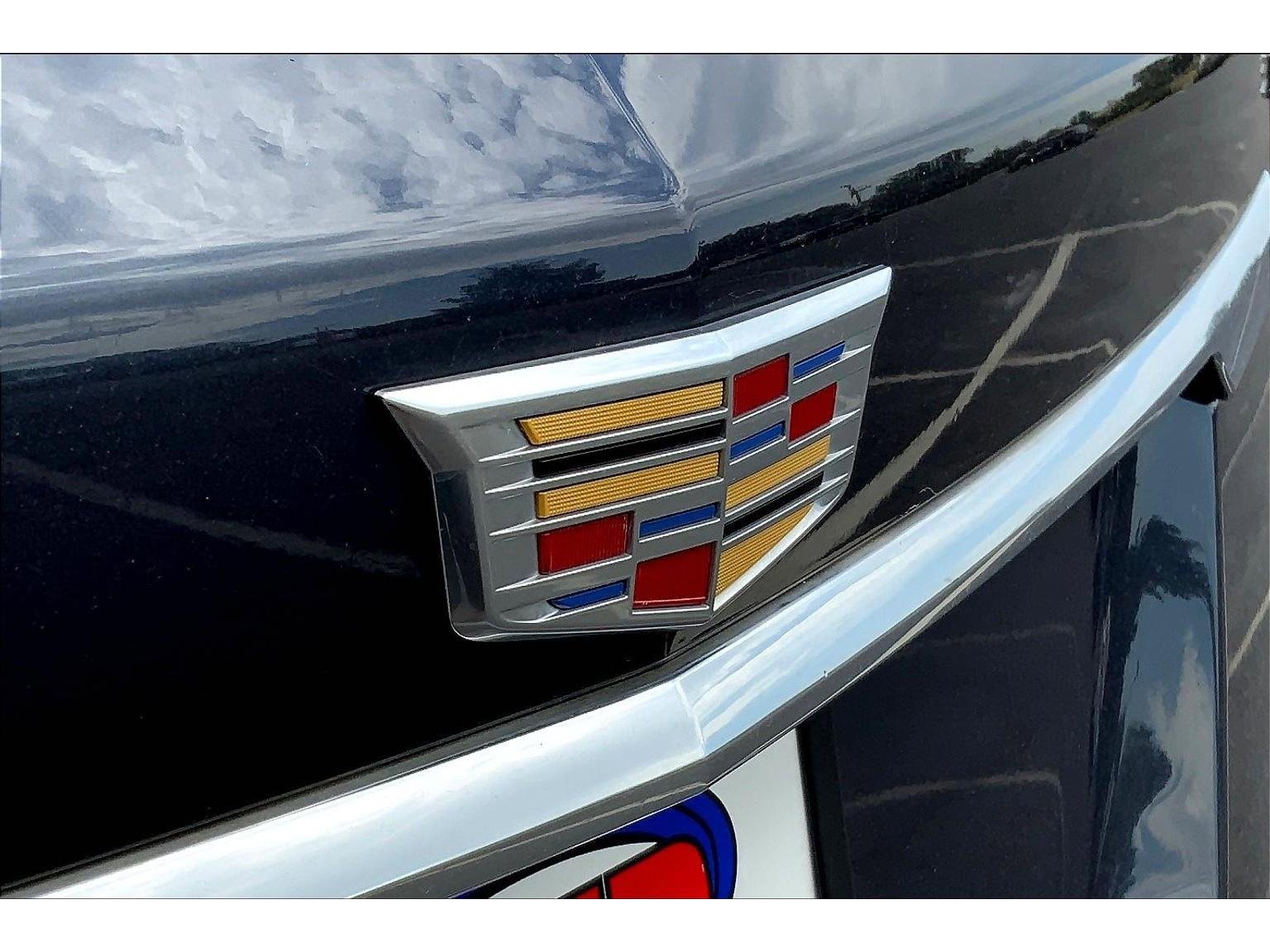 Used 2018 Cadillac XT5 Luxury w/ Driver Awareness Package image 31