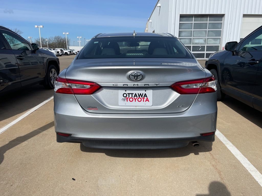Used 2019 Toyota Camry LE w/ Convenience Package image 3