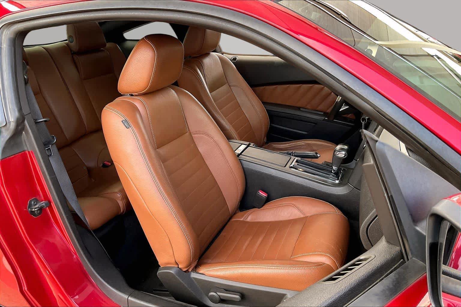 Used 2011 Ford Mustang GT Premium w/ Security Pkg RWD image 8