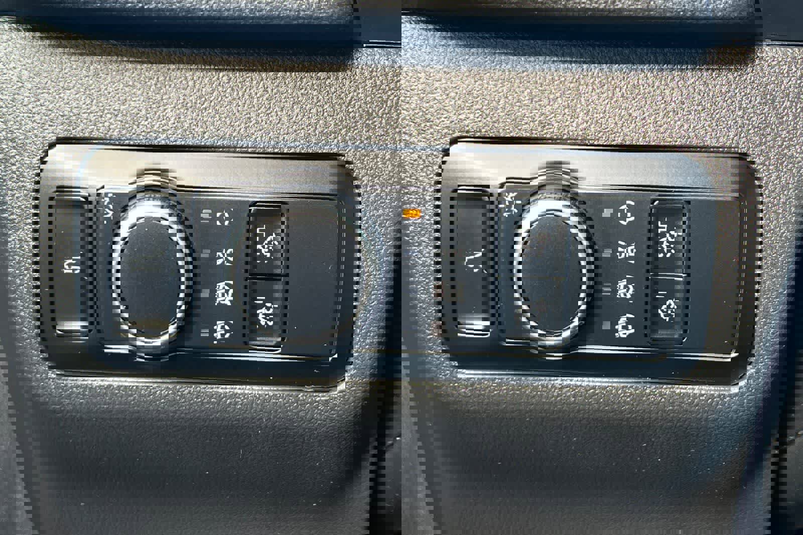 Used 2024 Ford Escape Active image 32