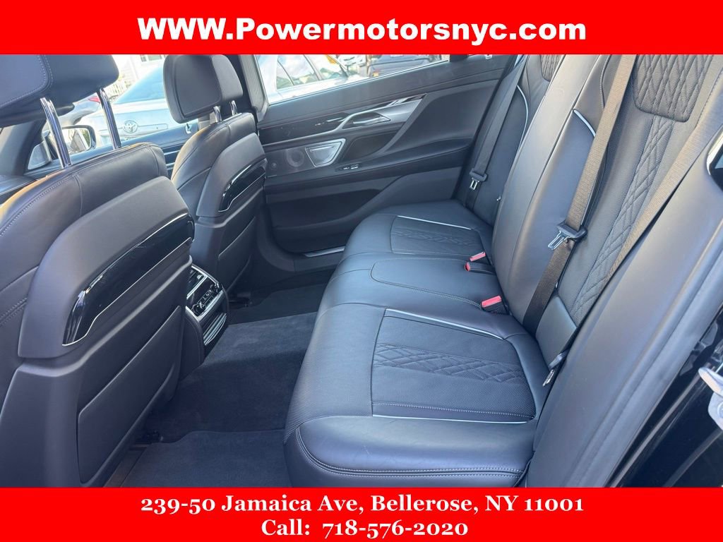 Used 2021 BMW 750i xDrive w/ Executive Package AWD/4WD image 25
