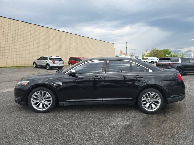 Used 2017 Ford Taurus Limited AWD/4WD image 8