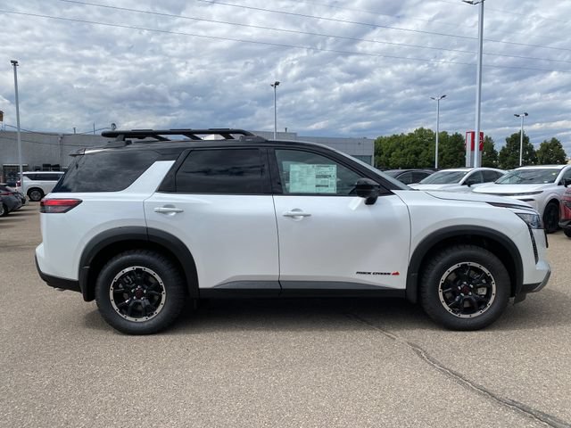 New 2026 Nissan Pathfinder Rock Creek w/ Rock Creek Premium Package AWD/4WD image 6