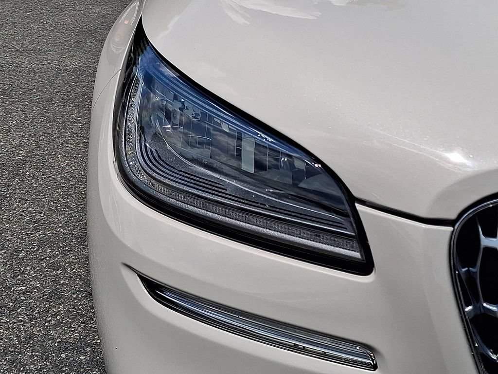 Certified 2021 Lincoln Corsair AWD w/ Premium Package image 12