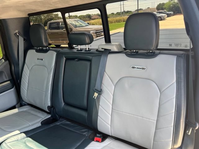 Used 2022 Ford F250 Limited AWD/4WD image 14
