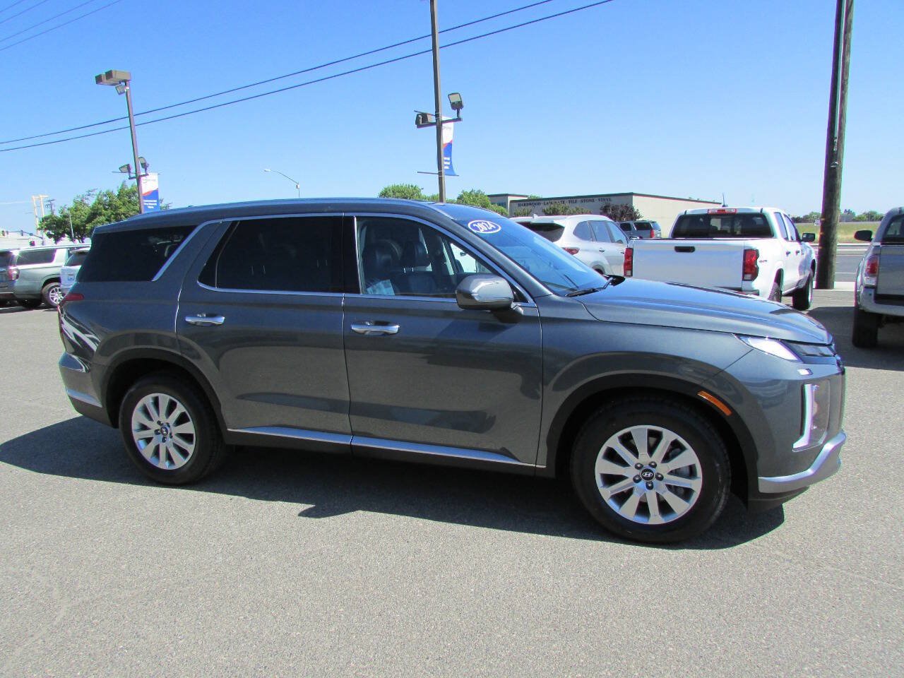 Used 2024 Hyundai Palisade SEL FWD image 5