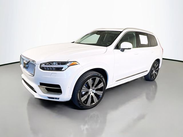 Used 2023 Volvo XC90 B6 Ultimate w/ Protection Package Premier image 4