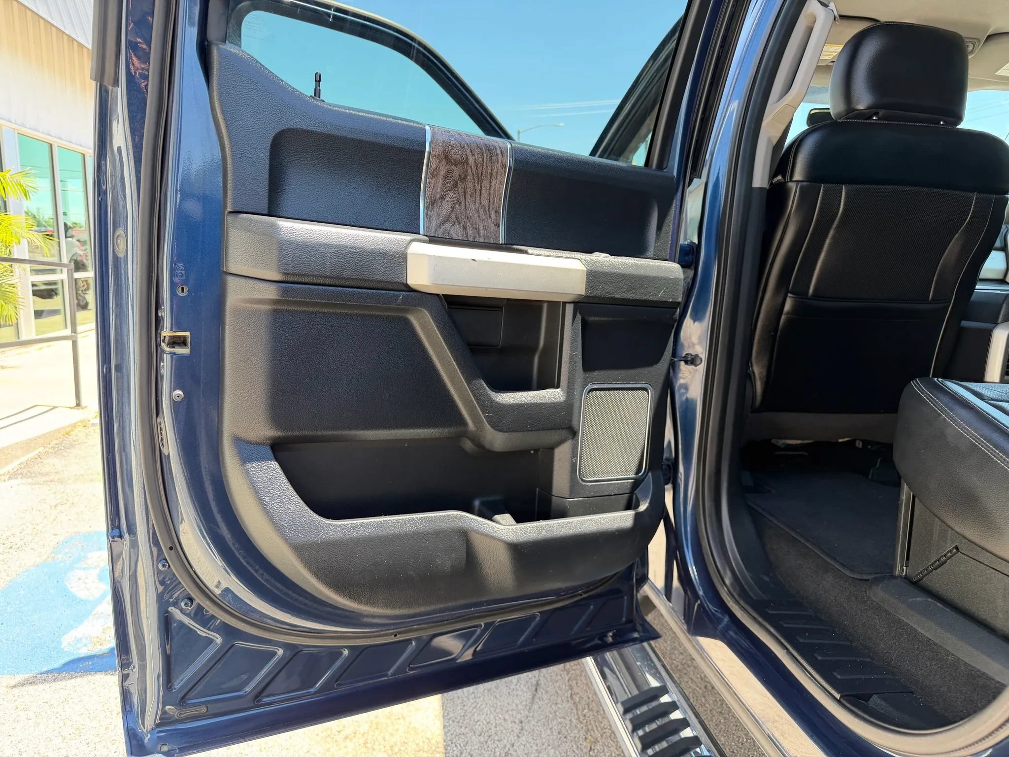 Used 2017 Ford F250 Lariat w/ Chrome Package AWD/4WD image 29