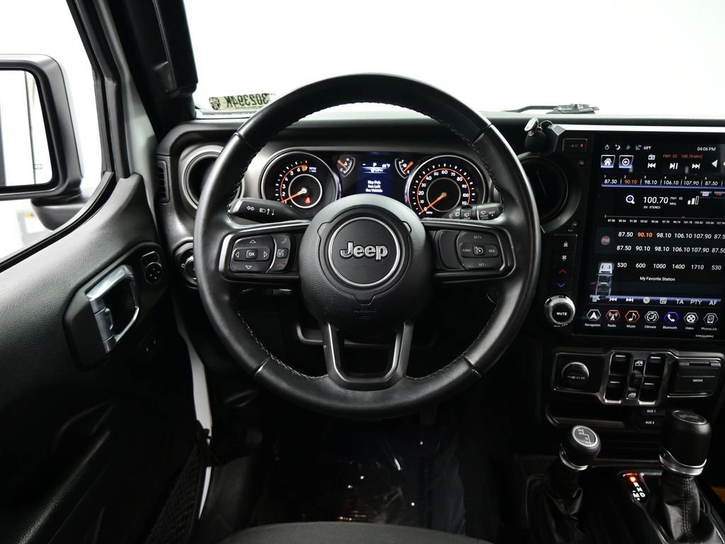 Used 2022 Jeep Wrangler Unlimited Sport image 32