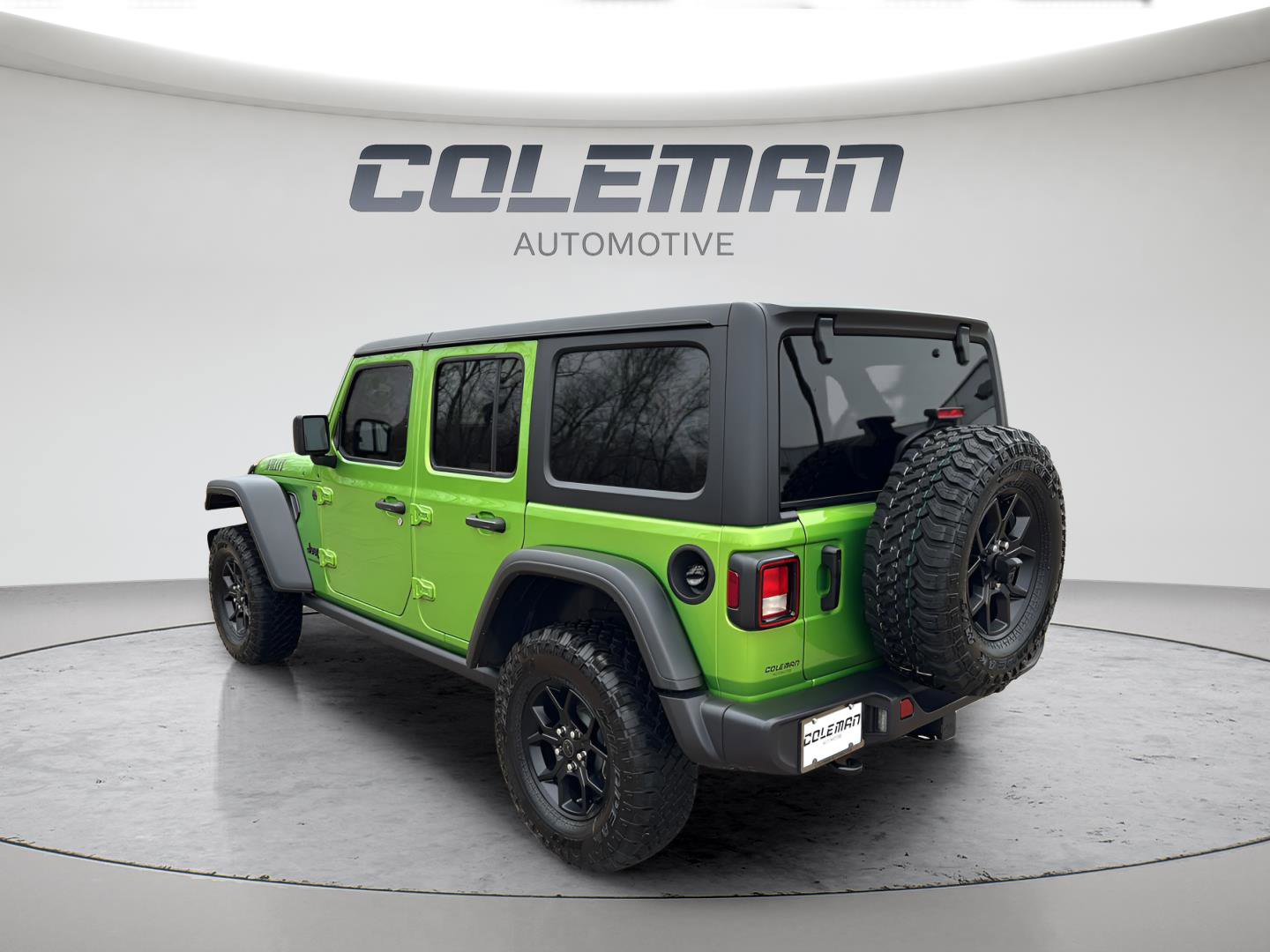Used 2025 Jeep Wrangler Willys image 3
