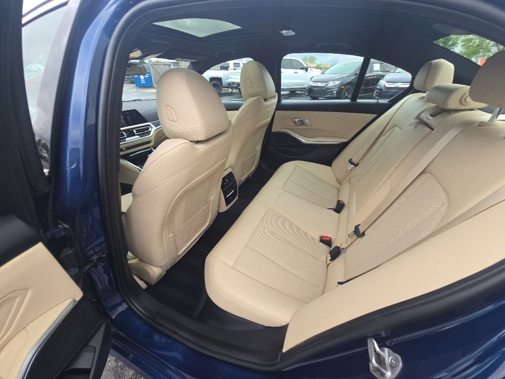 Used 2022 BMW 330i xDrive Sedan AWD/4WD image 27
