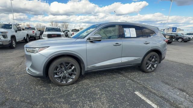 Used 2023 Acura MDX SH-AWD w/ Technology Package image 4