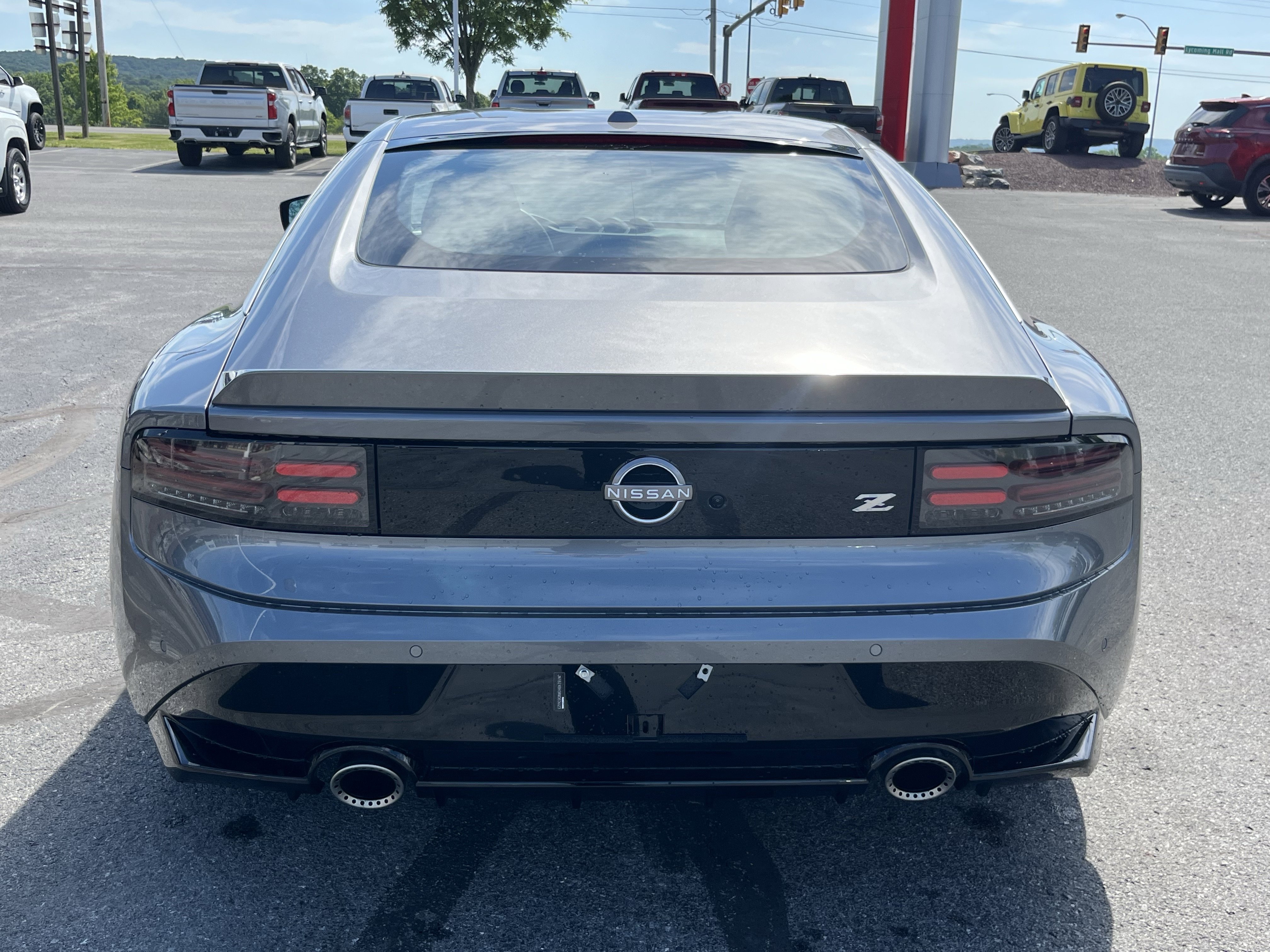 Used 2024 Nissan Z Performance w/ Floor Mat Package RWD image 6