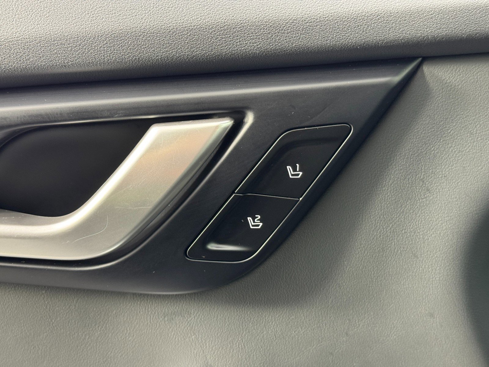 Used 2022 Kia EV6 Light image 16