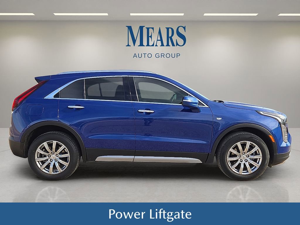 Used 2022 Cadillac XT4 Premium Luxury w/ Safety Alert Package image 7
