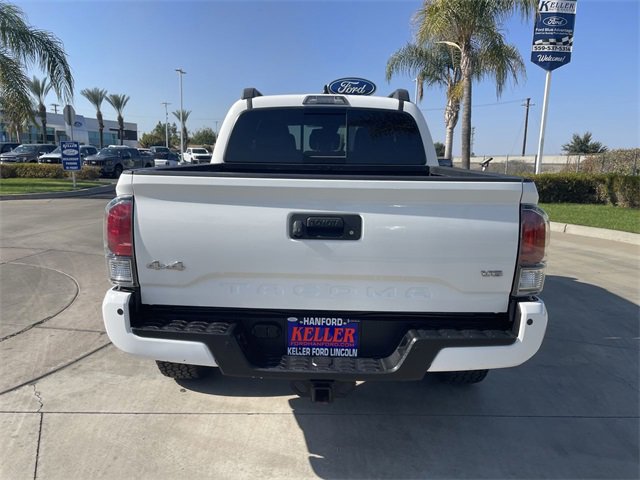 Used 2022 Toyota Tacoma Limited image 7