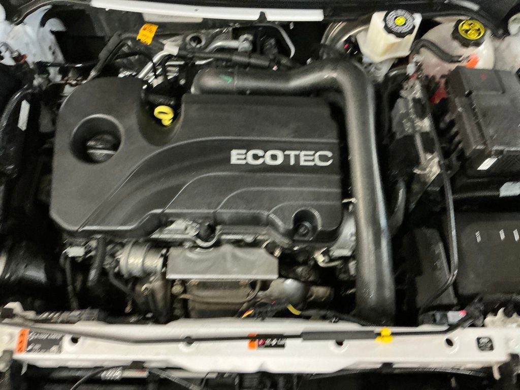 Certified 2022 GMC Terrain SLT w/ LPO, Floor Liner Package image 21