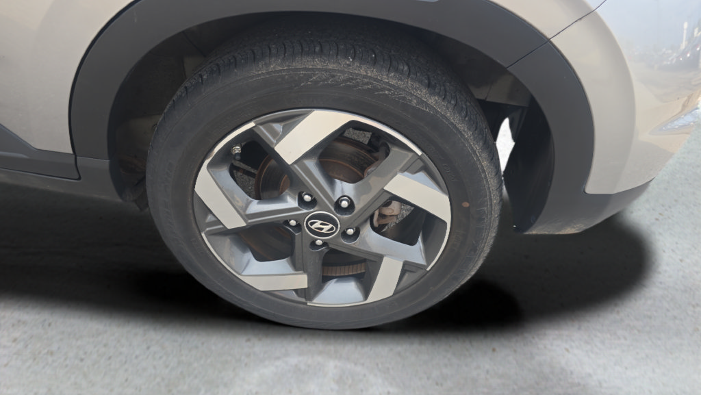 Certified 2025 Hyundai Venue SEL FWD image 29