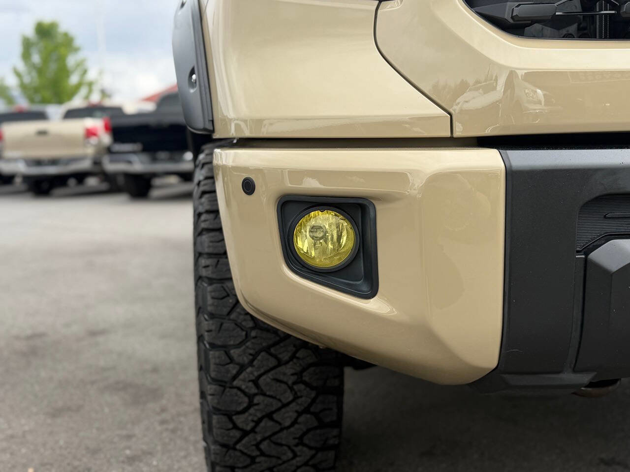 Used 2017 Toyota Tundra Limited w/ Limited Premium Package AWD/4WD image 34