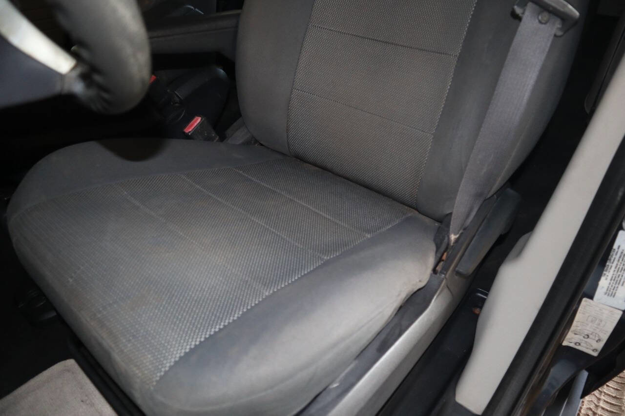 Used 2009 Dodge Grand Caravan SE w/ Climate Group image 12