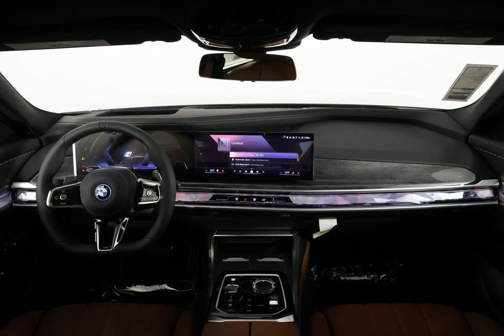 New 2026 BMW 750e xDrive w/ Executive Package image 4