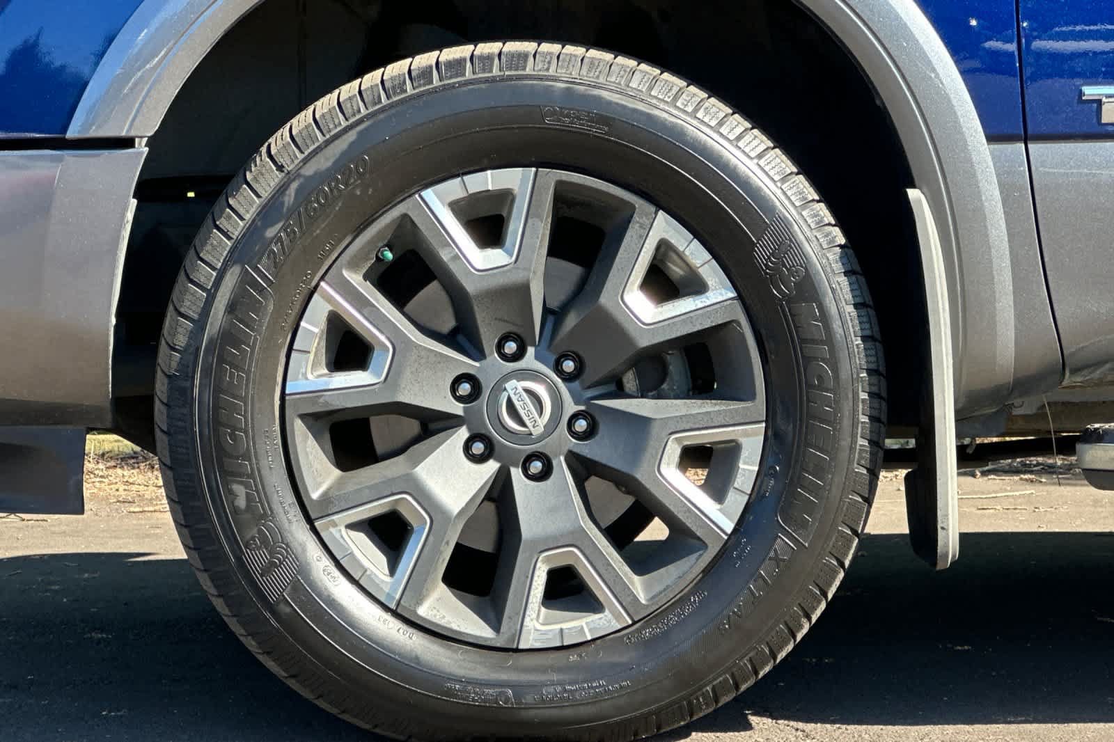 Used 2021 Nissan Titan Platinum Reserve w/ Moonroof Package AWD/4WD image 26