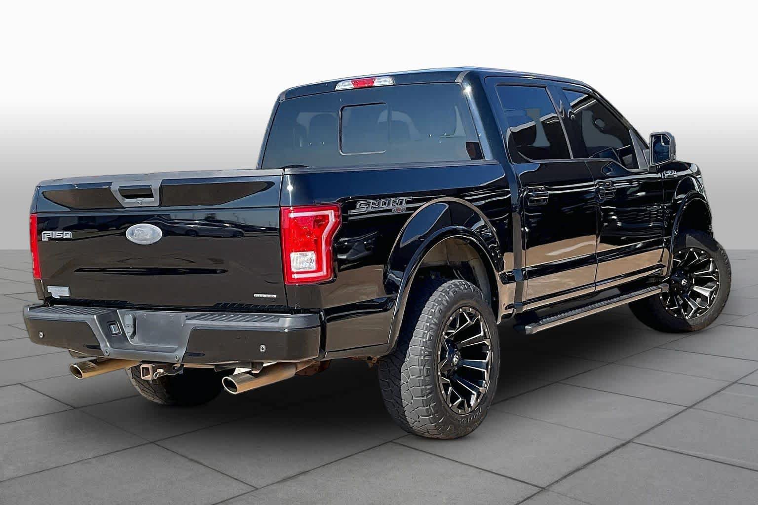 Used 2016 Ford F150 XLT w/ Equipment Group 302A Luxury AWD/4WD image 13