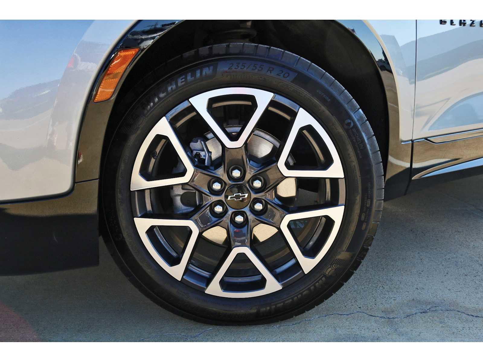 Used 2025 Chevrolet Blazer RS w/ Driver Confidence II Package image 29