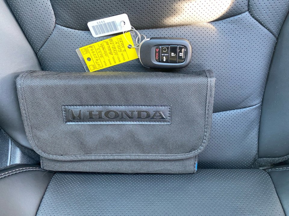 Certified 2023 Honda Accord Touring image 38
