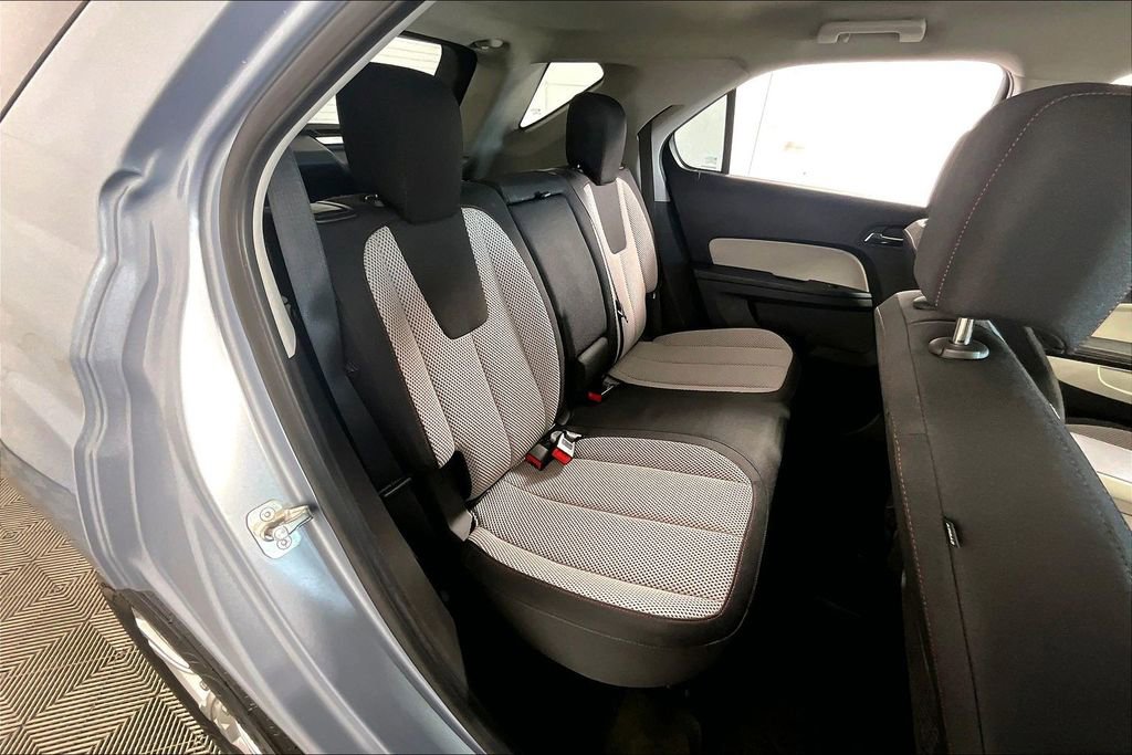 Used 2015 Chevrolet Equinox LT w/ Driver Convenience Package image 26