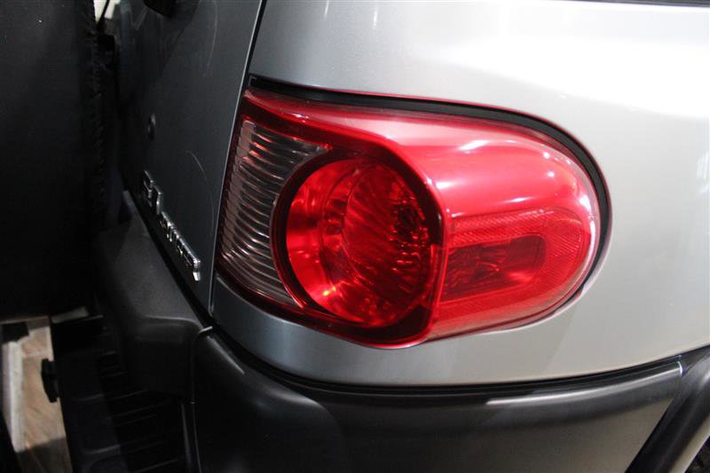 Used 2007 Toyota FJ Cruiser 2WD image 11