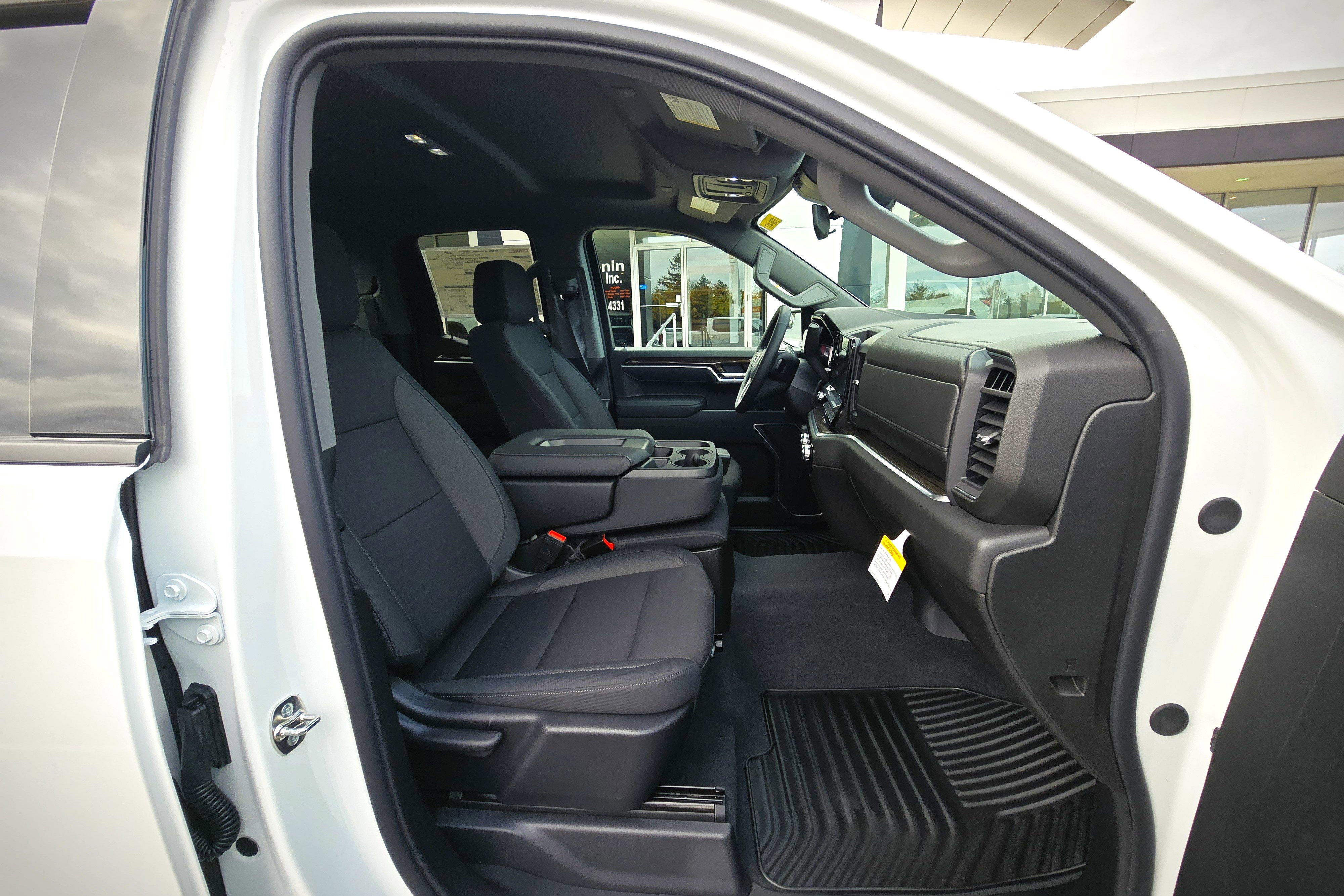 New 2026 GMC Sierra 1500 Elevation image 14