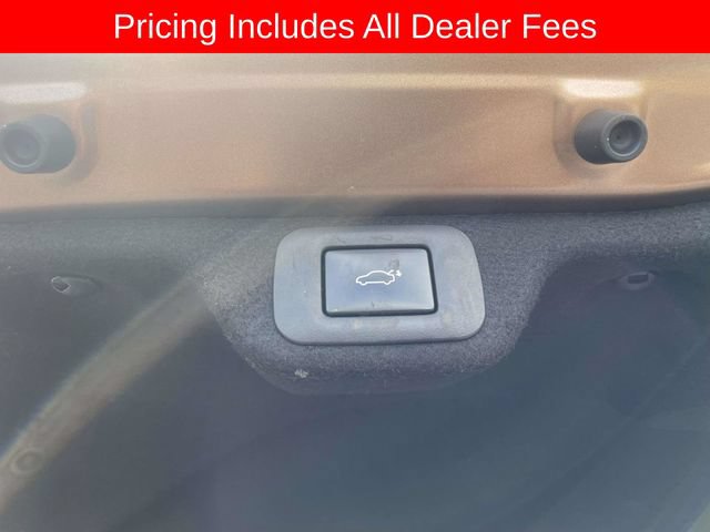 Used 2025 Toyota Crown Platinum AWD/4WD image 14