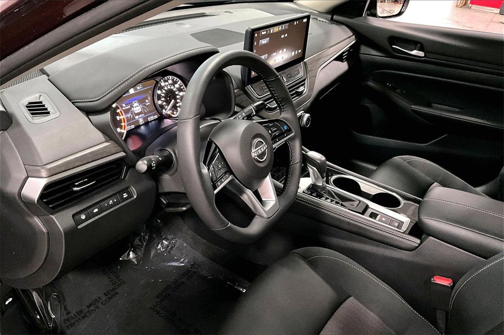Certified 2024 Nissan Altima 2.5 SV w/ SV Premium Package image 14