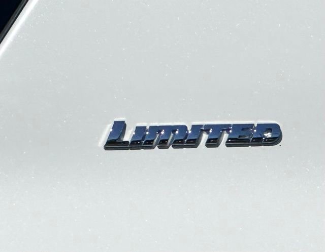 Used 2017 Toyota 4Runner Limited AWD/4WD image 14
