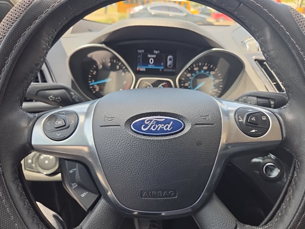 Used 2015 Ford Escape Titanium w/ Equipment Group 301A AWD/4WD image 16