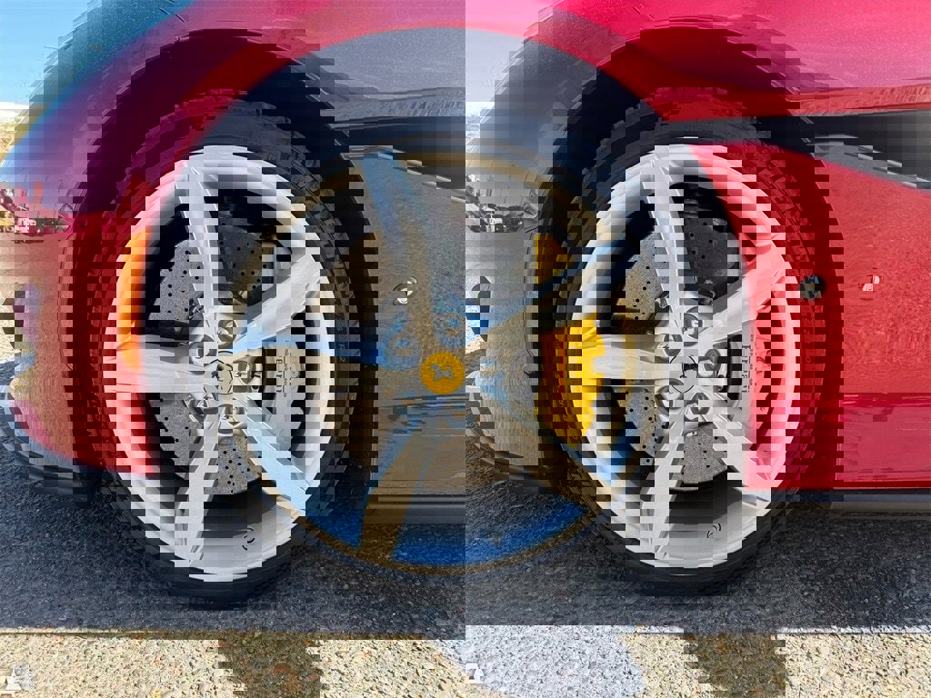 Used 2020 Ferrari Portofino image 10