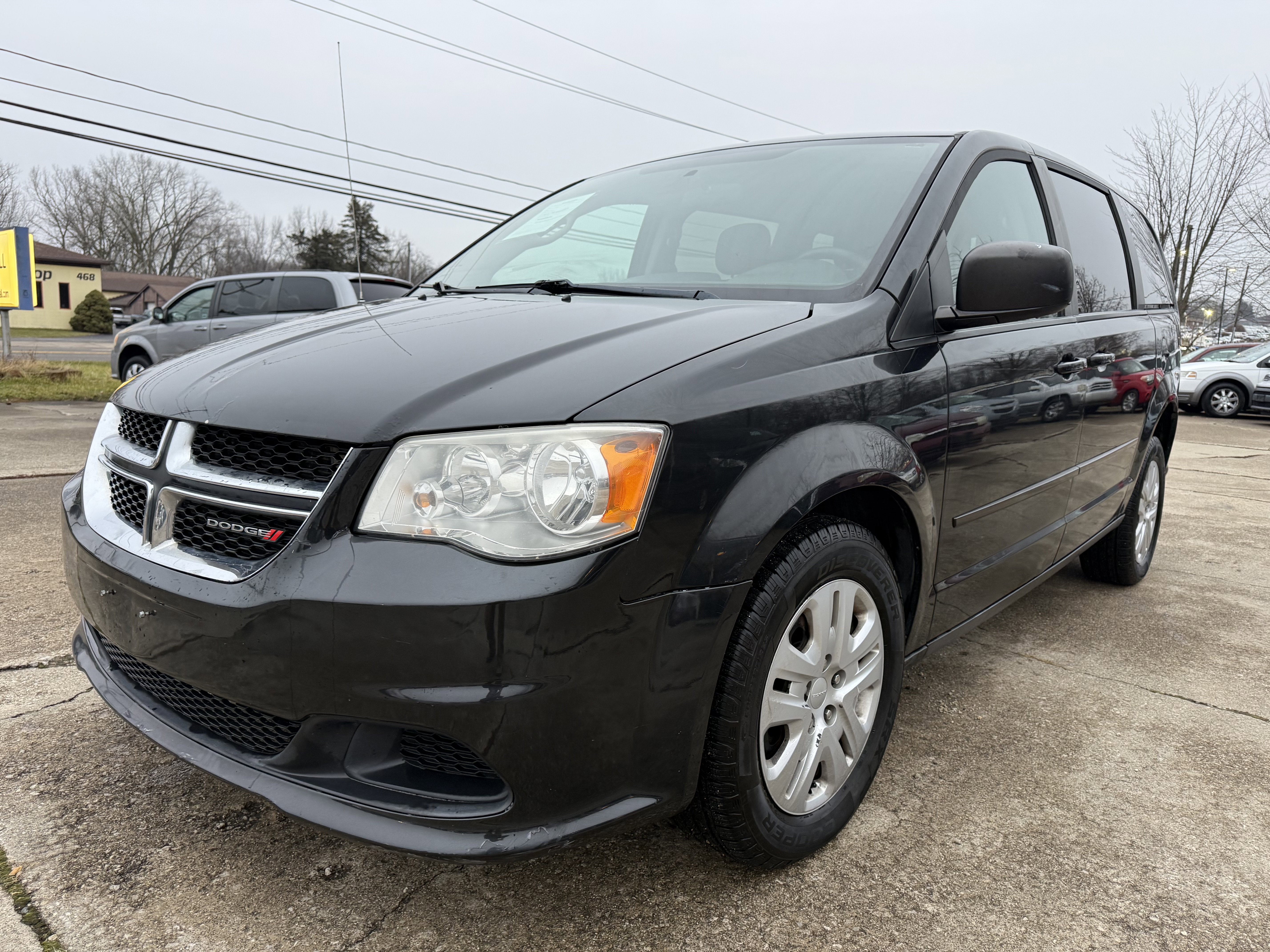 Used 2014 Dodge Grand Caravan SE w/ Quick Order Package 29E SE image 2