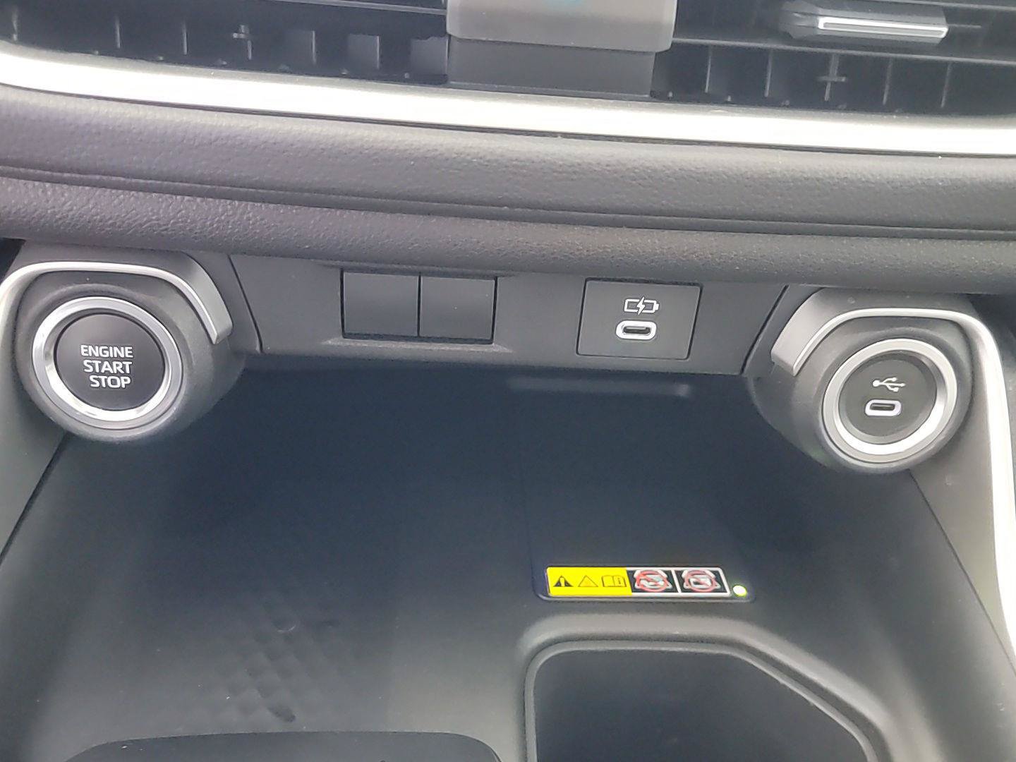 Used 2026 Toyota Grand Highlander AWD image 33