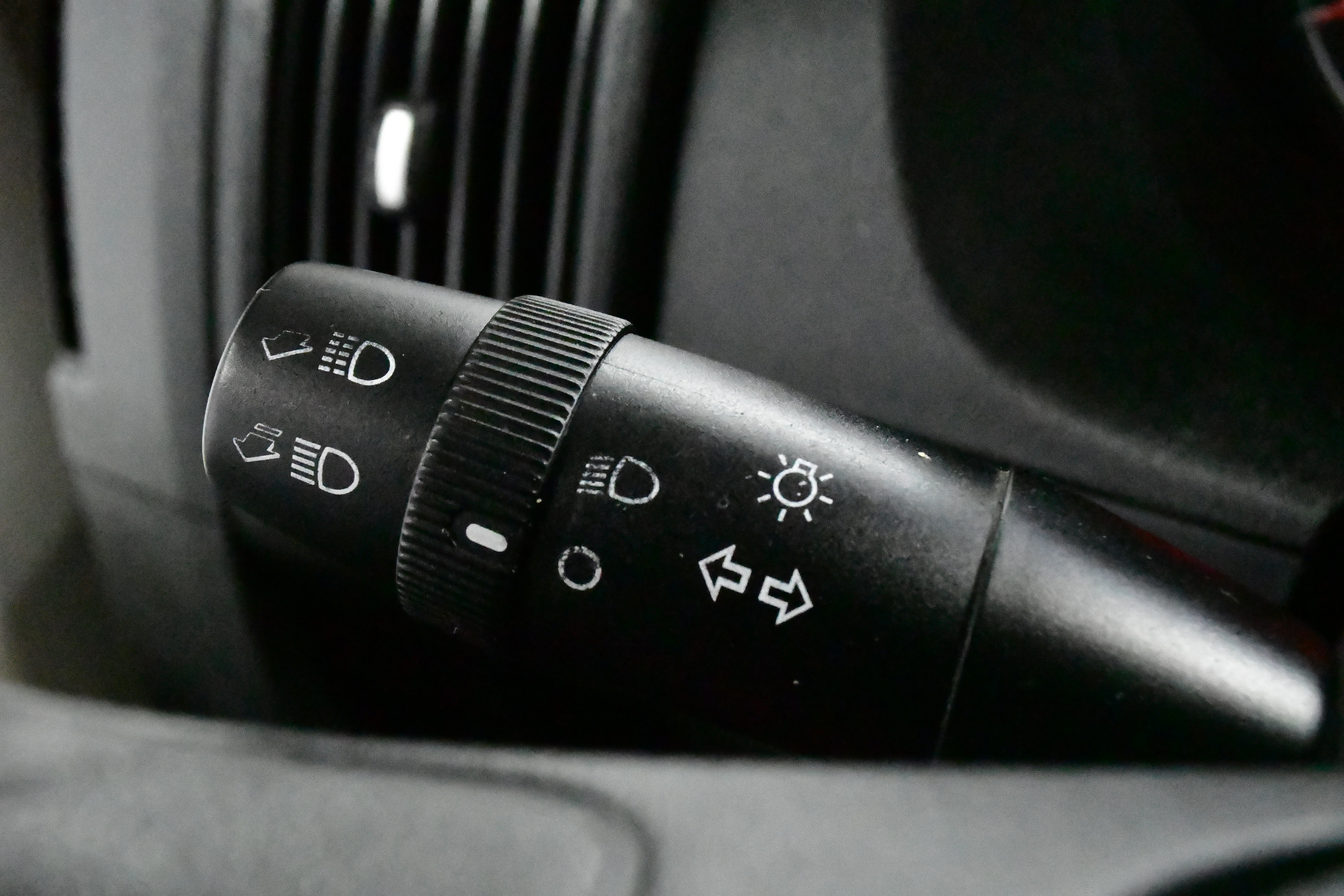 Used 2025 RAM ProMaster 2500 w/ Convenience Group image 25