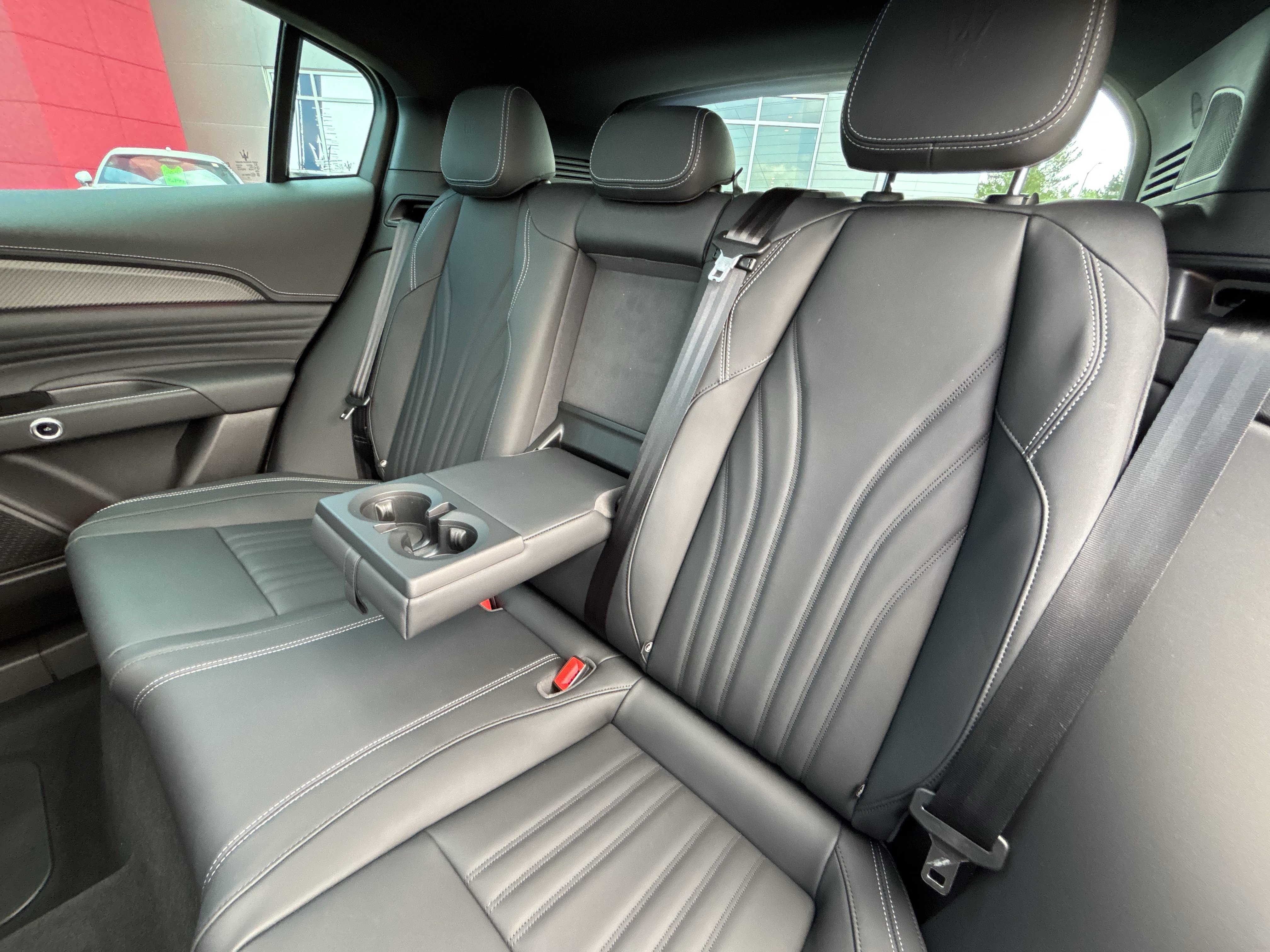 Used 2025 Maserati Grecale Folgore AWD/4WD image 39