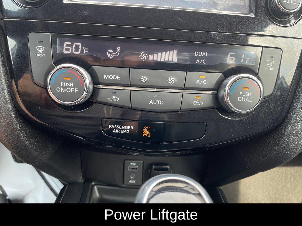 Used 2017 Nissan Rogue SL w/ SL Premium Package AWD/4WD image 15