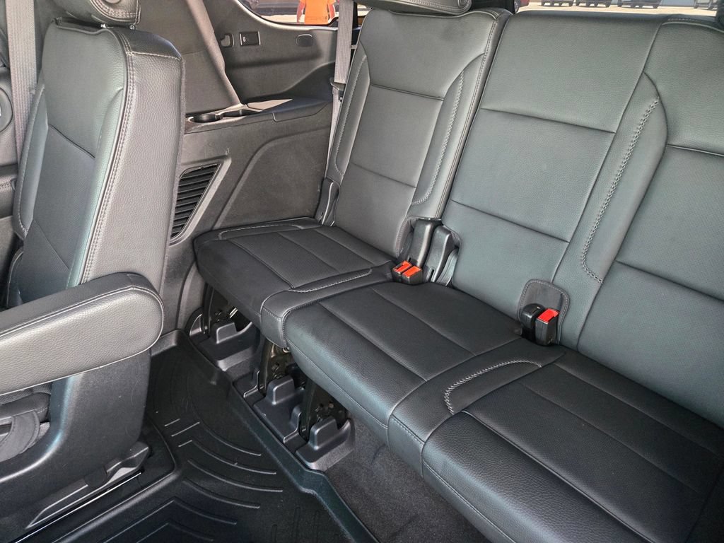 Used 2022 GMC Yukon Denali RWD image 9