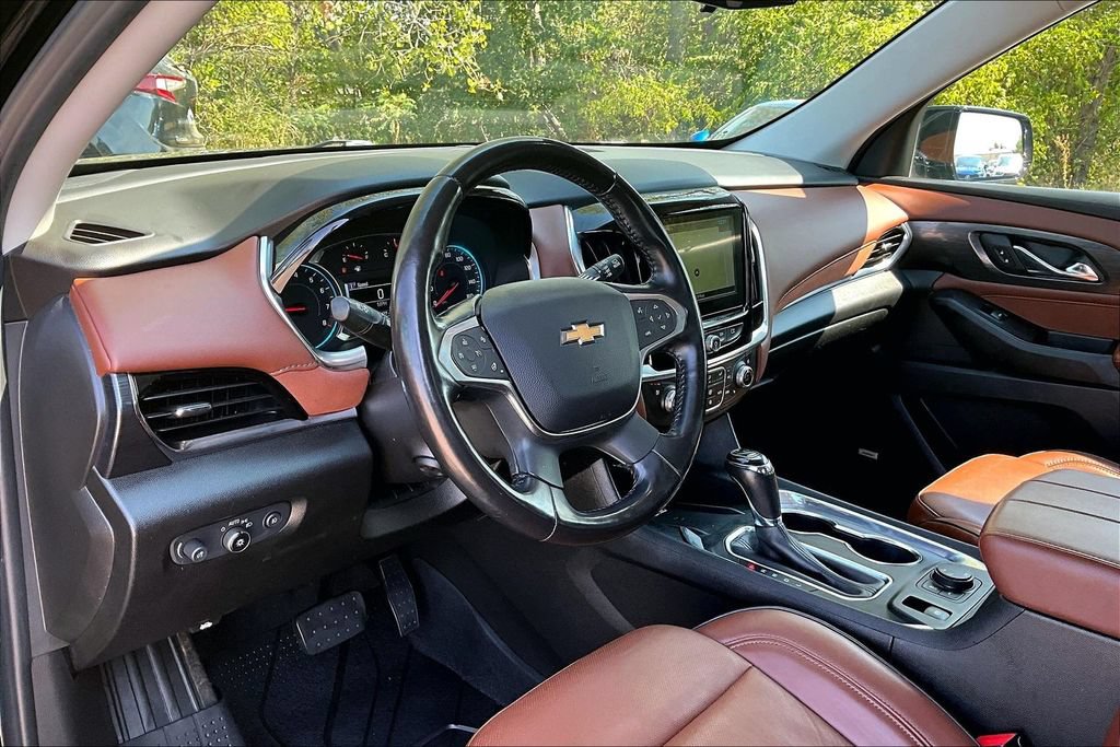 Used 2019 Chevrolet Traverse High Country w/ LPO, Floor Liner Package AWD/4WD image 15