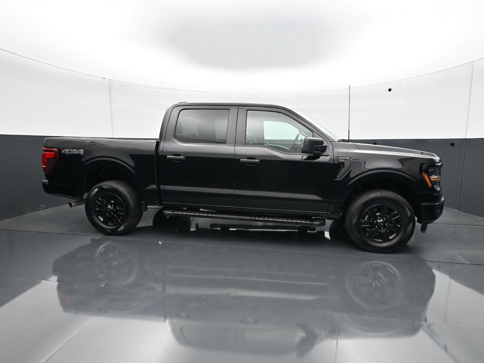 Used 2025 Ford F150 STX w/ STX Black Appearance Package AWD/4WD image 8