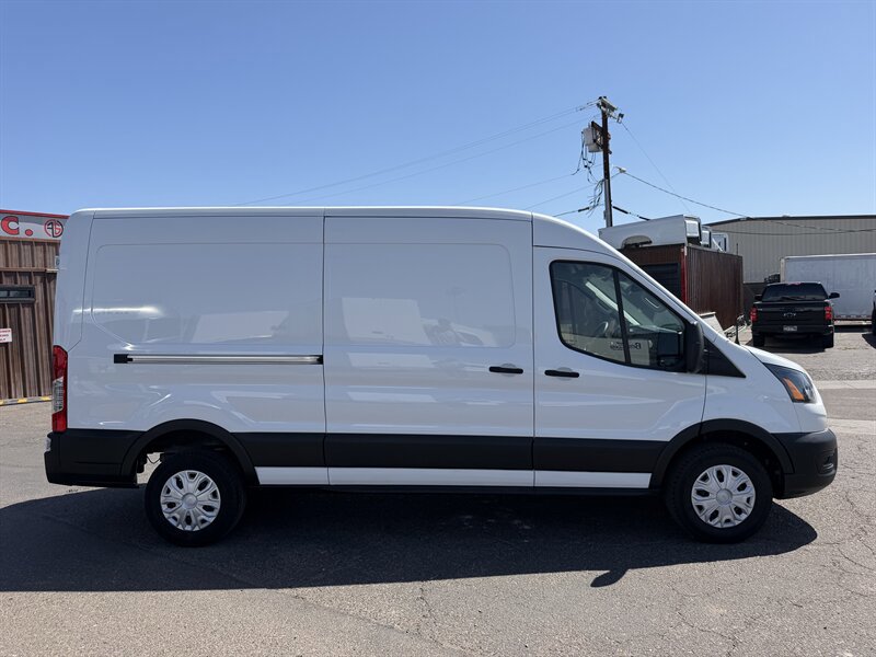Used 2023 Ford E-Transit Medium Roof RWD image 2