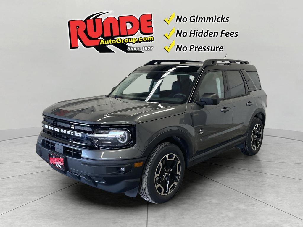 Used 2024 Ford Bronco Sport Outer Banks w/ Tech Package AWD/4WD image 1